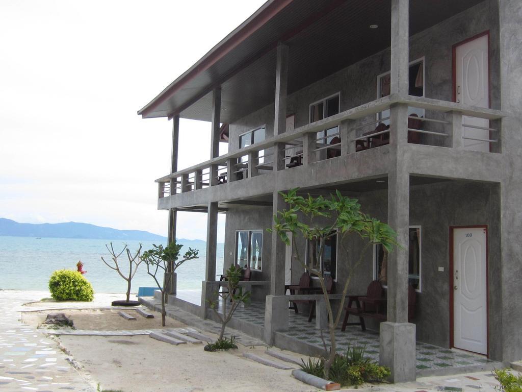 Charung Beach Haad Rin Dış mekan fotoğraf