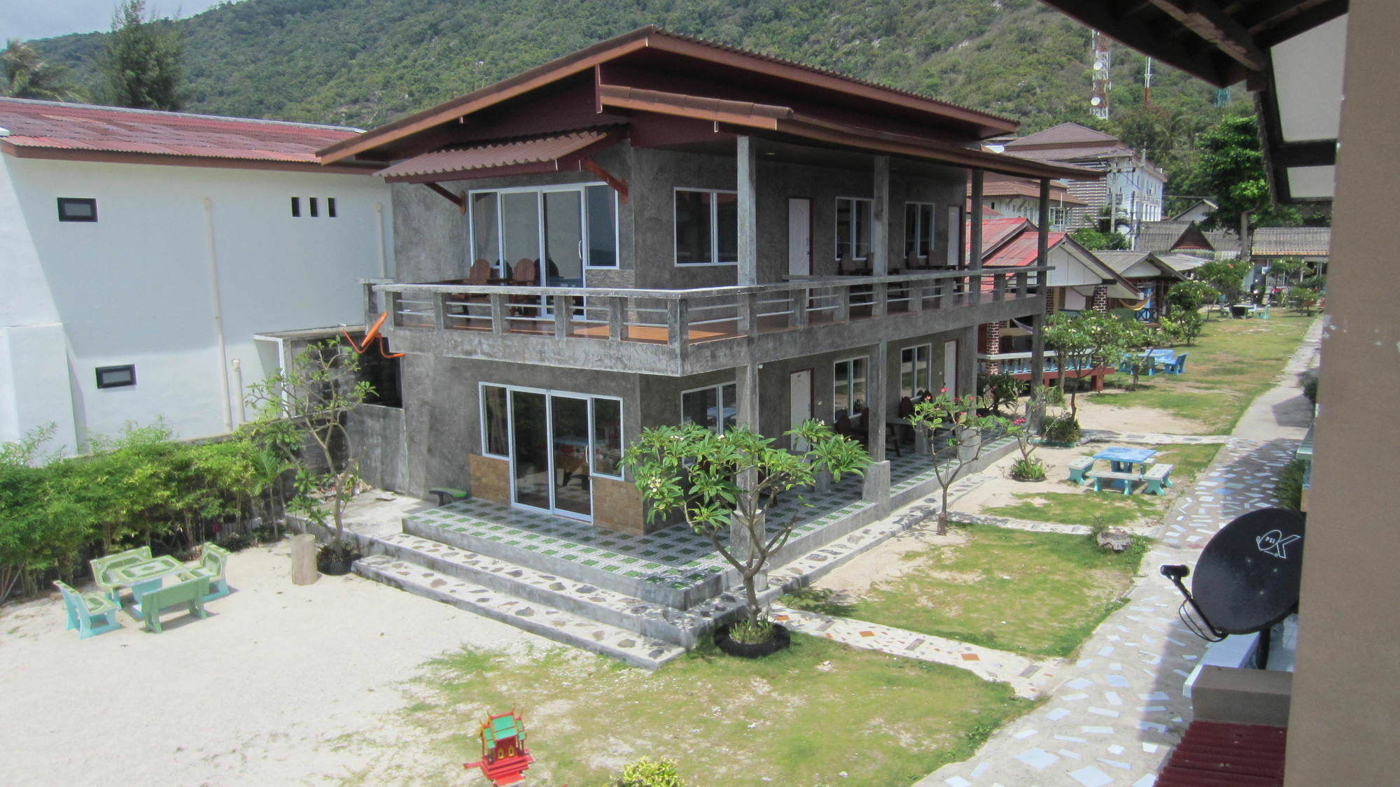 Charung Beach Haad Rin Dış mekan fotoğraf